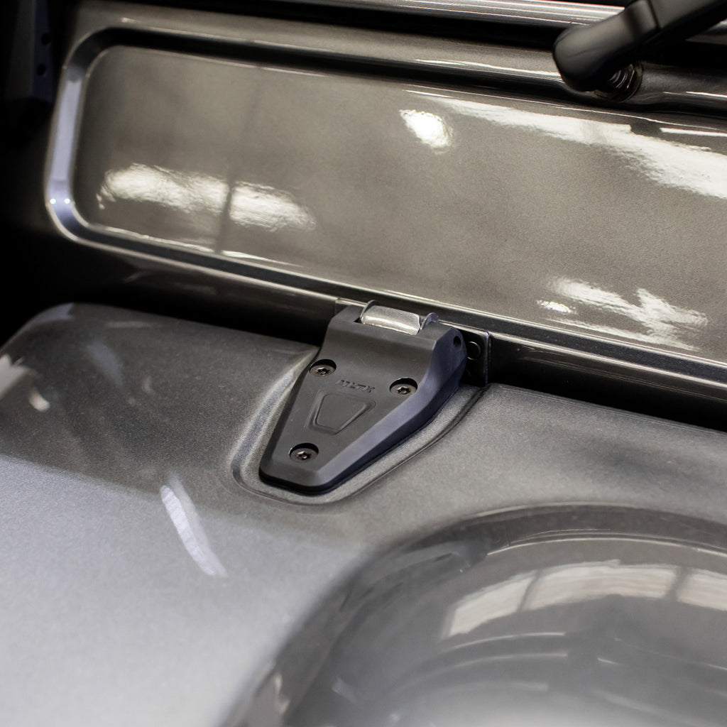 Defender L316 1986-2016 - Billet Security Bonnet Hinges (Pair)